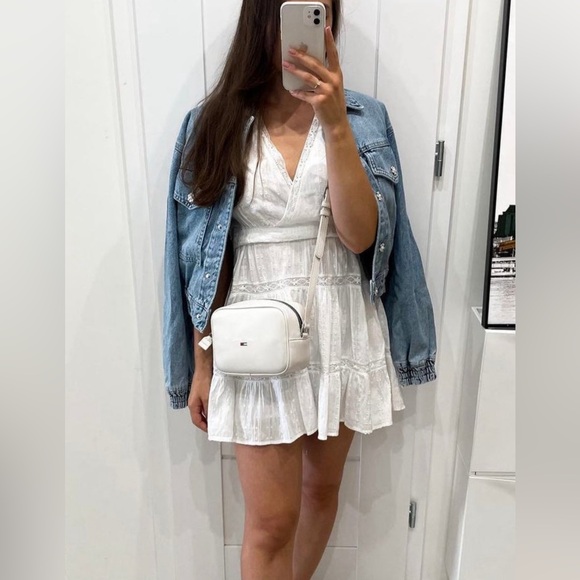 Zara white lace insert dress with puff sleeves (PRE OWNED) size XS - Picture 5 of 12